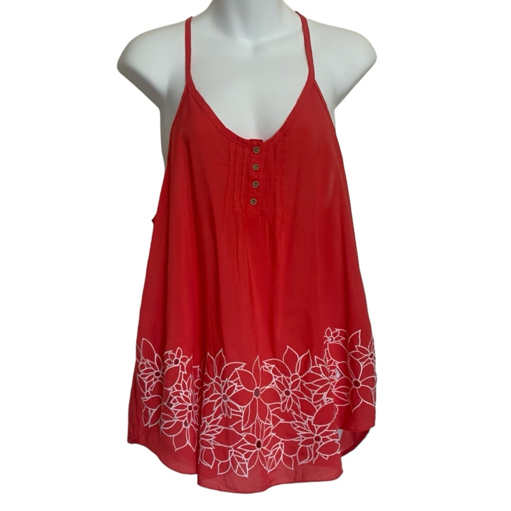 NWOT Jolt Embroidered Top Size Large